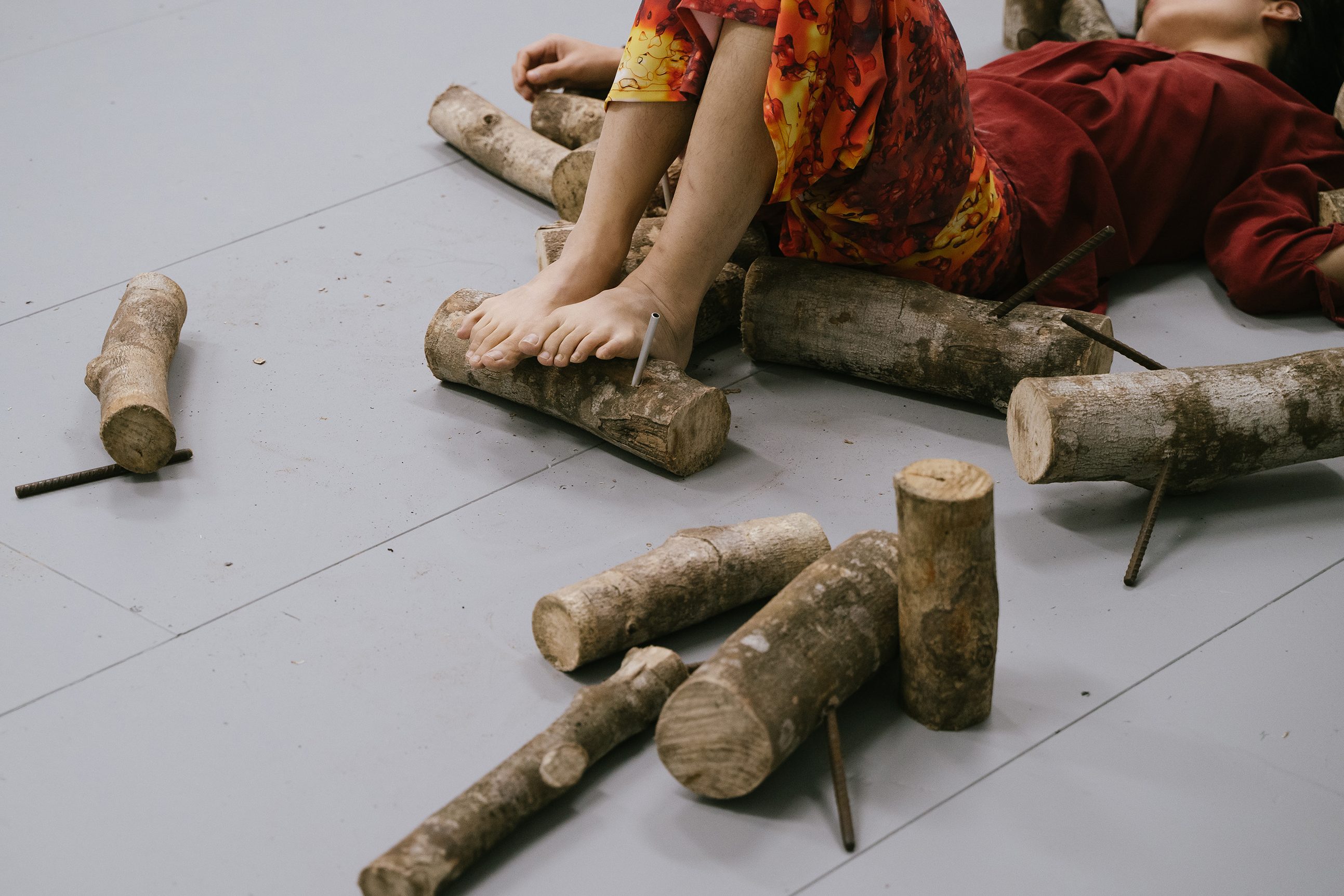 Ritual of Dreamers. Performance by Hien Hoang, for "Scent from Heaven", exhibited at FotoDOK Utrecht, Netherlands, 2024. Photo by Anastasia Vinogradova.