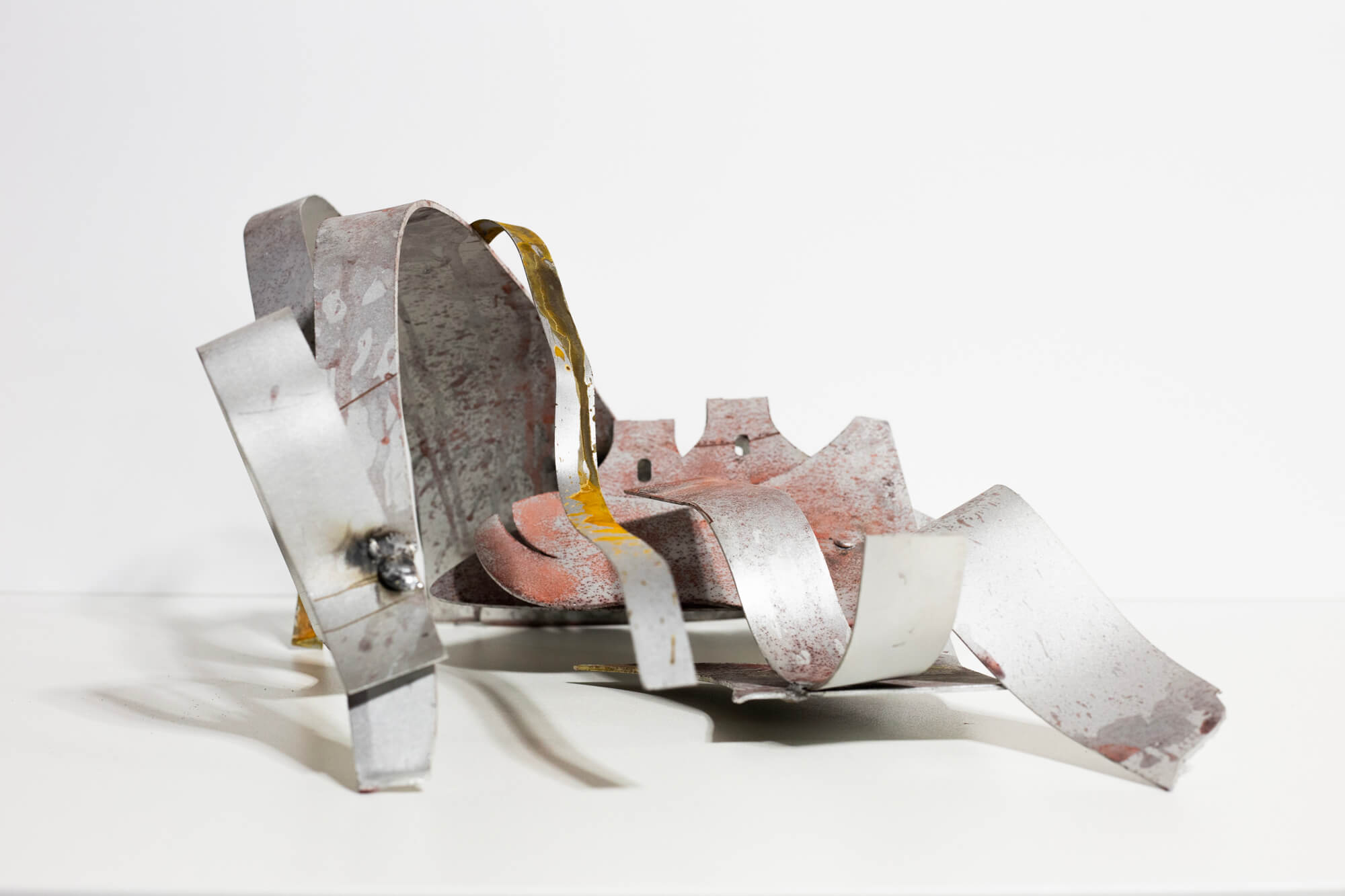 Prototyping Violence. Sculpture Study No. 1. Scrap aluminium, wooden frame, cooper sulfat, plastic bottle. 2025. Sculpture view..