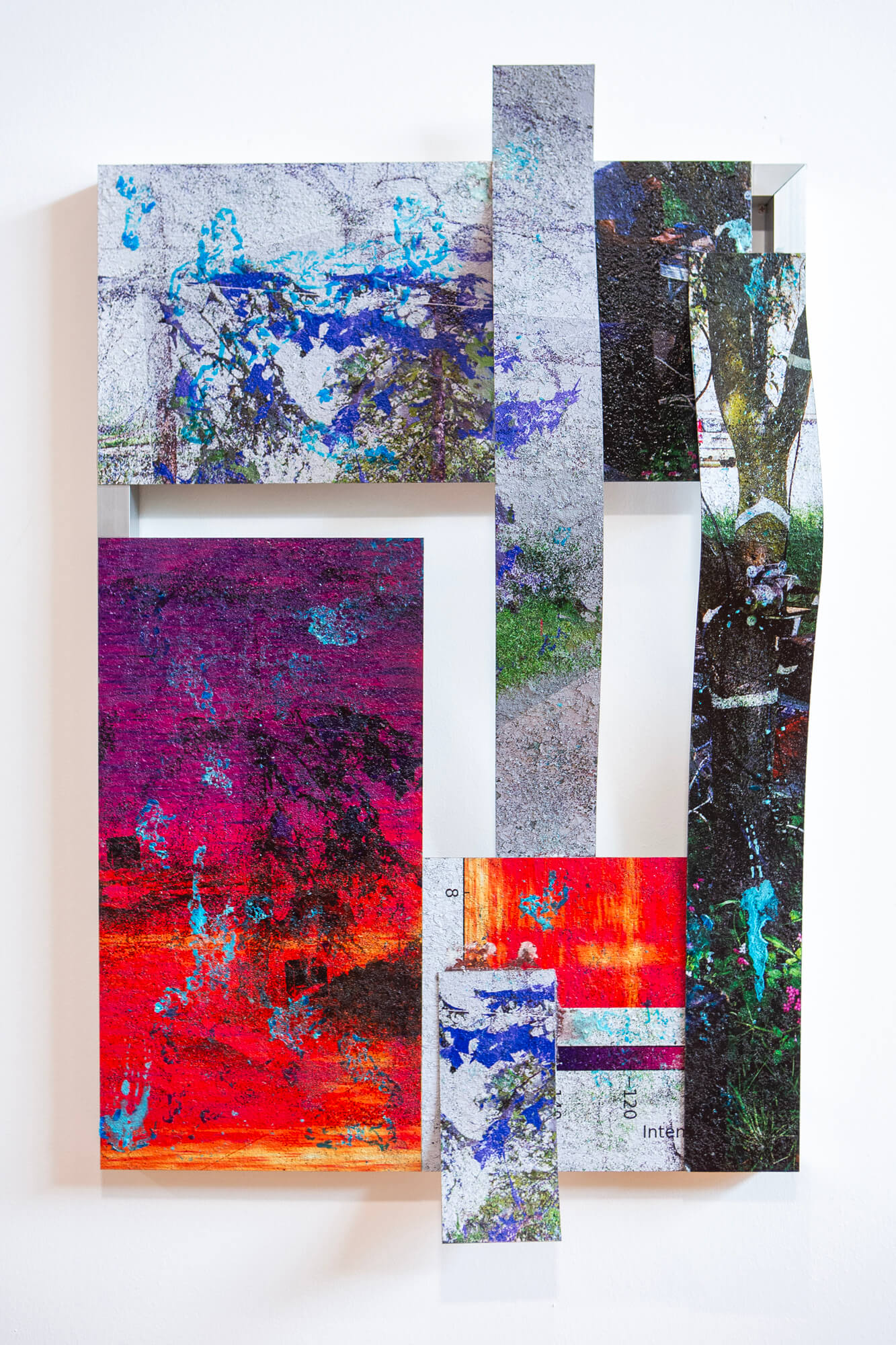 Hiền Hoàng, I wish you could ever hear me. No. 5 (2026), corroded UV print, aluminum. 85 × 54 × 5 cm